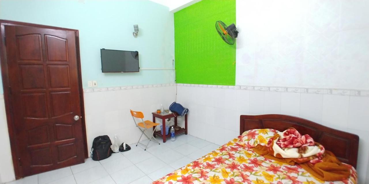 Guest house Loc Quyen 3*