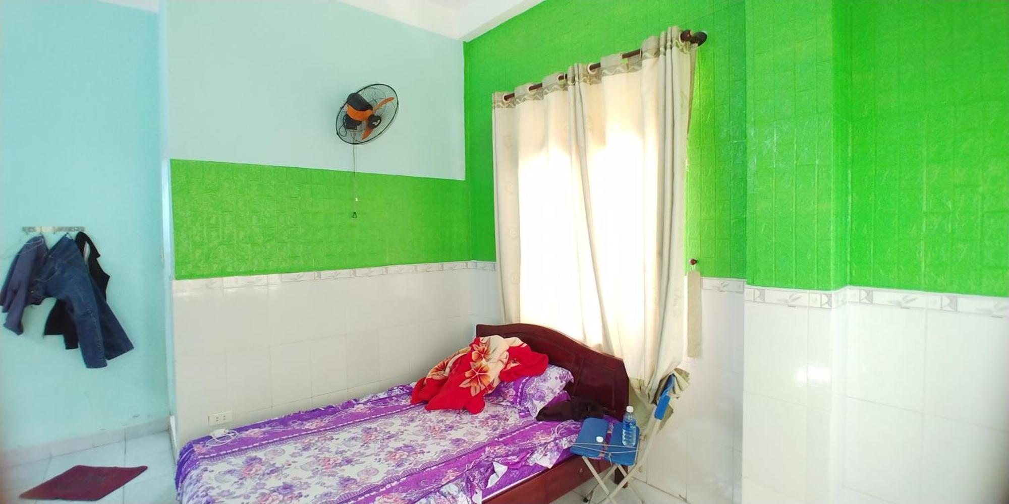 Guest house Loc Quyen 3*